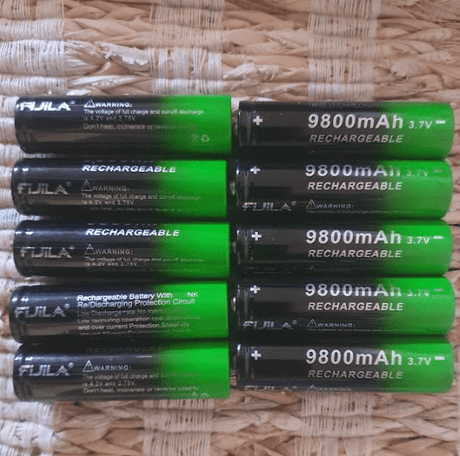 High-Capacity 18650 Rechargeable Li-Ion Battery Batteries  